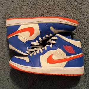 Jordan 1 mids